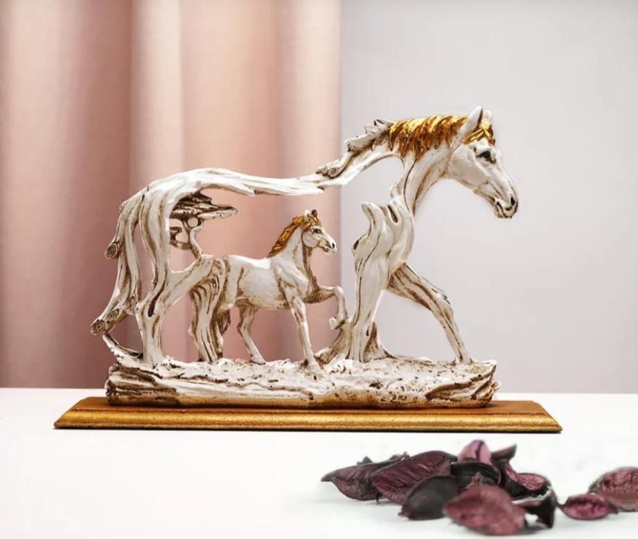 Horse Statue Animal Figurine Home Desktop Shelf Decor Artwork